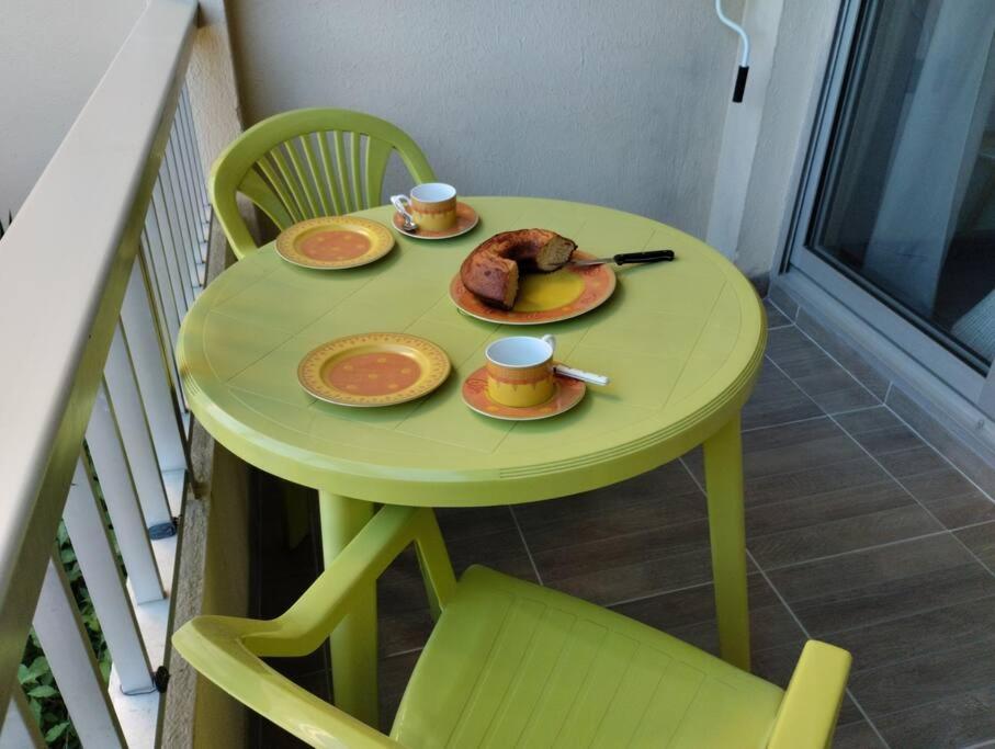 Petit Paradis Classe 3 Etoiles A 200M De La Plage! Terrasse-Wifi-Parking-Clim Saint-Mandrier-sur-Mer Exterior photo