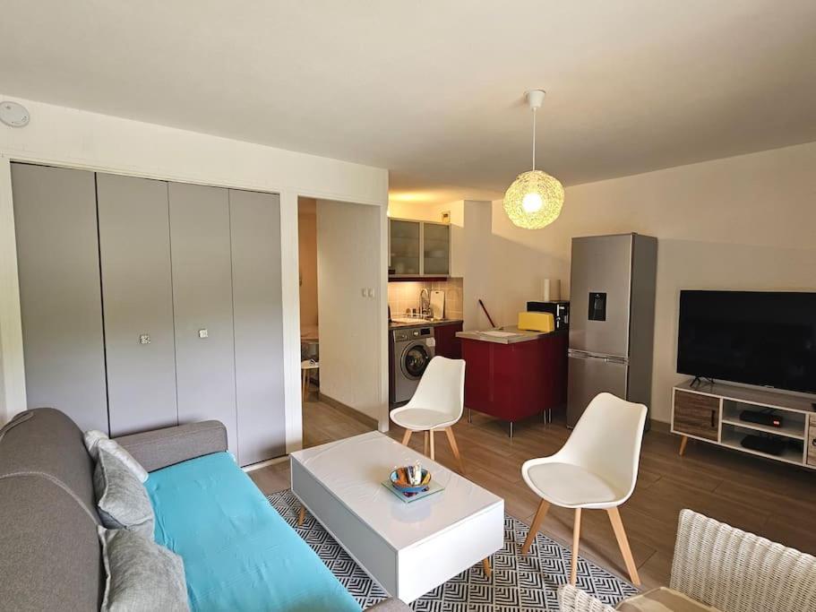 Petit Paradis Classe 3 Etoiles A 200M De La Plage! Terrasse-Wifi-Parking-Clim Saint-Mandrier-sur-Mer Exterior photo