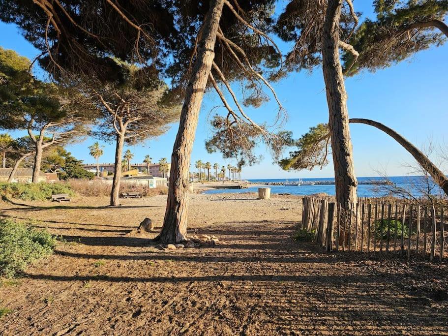 Petit Paradis Classe 3 Etoiles A 200M De La Plage! Terrasse-Wifi-Parking-Clim Saint-Mandrier-sur-Mer Exterior photo