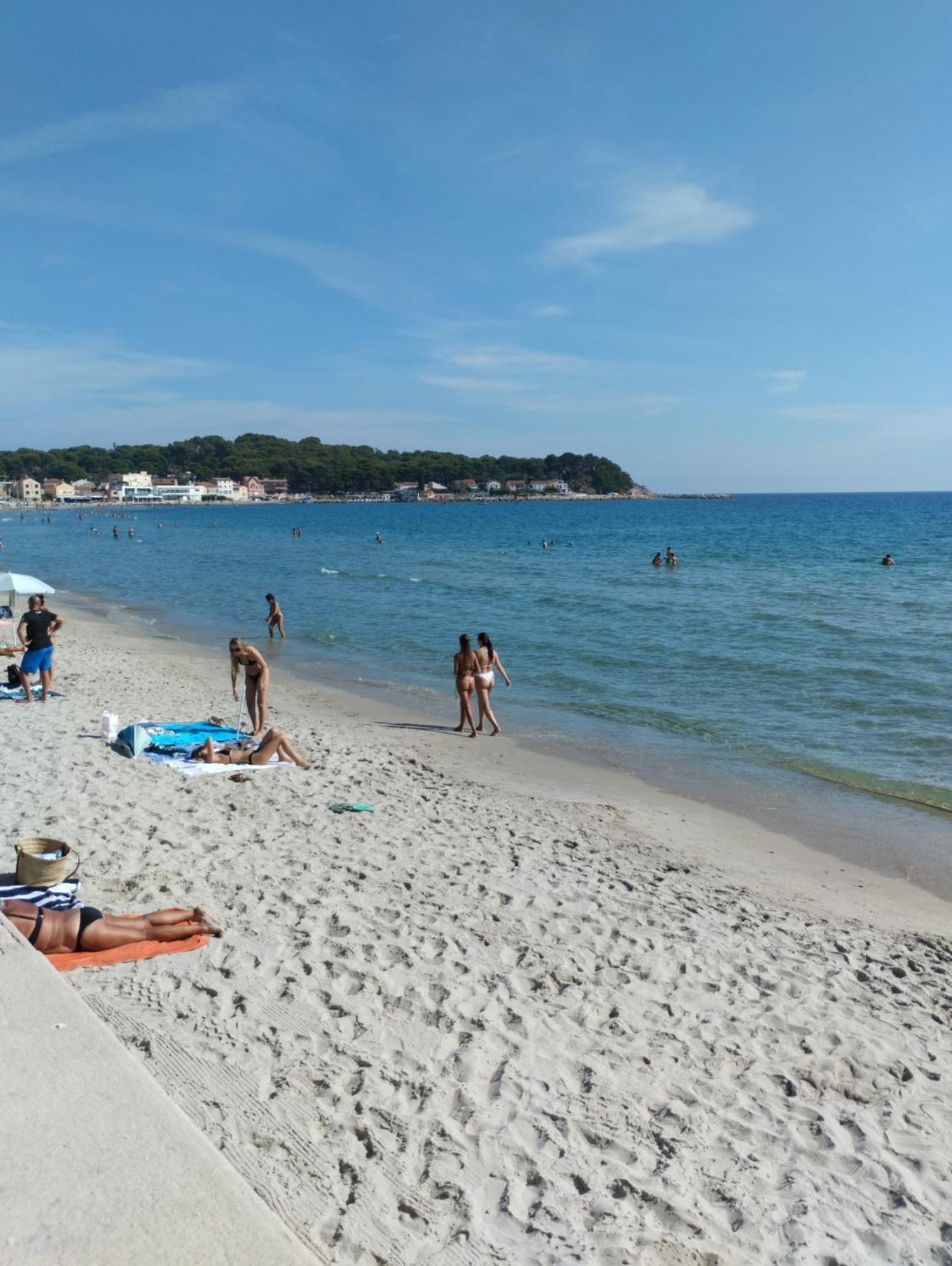 Petit Paradis Classe 3 Etoiles A 200M De La Plage! Terrasse-Wifi-Parking-Clim Saint-Mandrier-sur-Mer Exterior photo